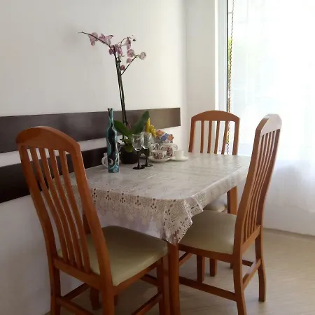 Private In Vili's Place アパート